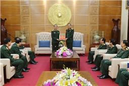 Đoàn công tác Học viện Kỹ thuật quân sự thăm và làm việc tại Bộ tư lệnh Quân khu